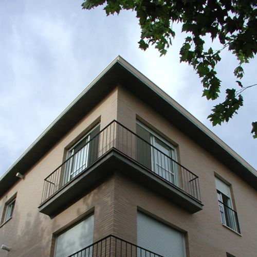 EDIFICIO PLURIFAMILIAR EN C/ BORDADOR RODRIGUEZ OJEDA