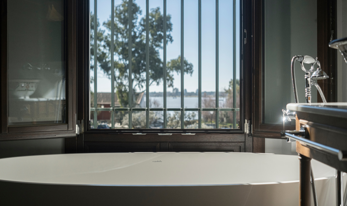 hotel la malvasía baño