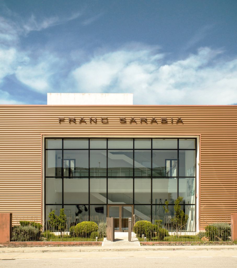 Centro de Producción y Oficinas Franc Sarabia